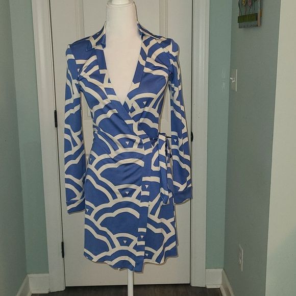 Diane Von Furstenberg Silk Jersey Wrap Dress - Picture 10 of 15